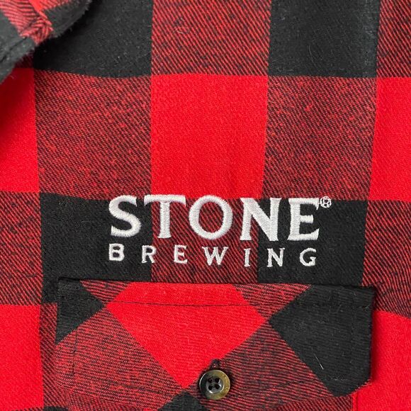 Stone Brewing Red Plaid Flannel Button Up LS Shirt Size Medium - Picture 2 of 4